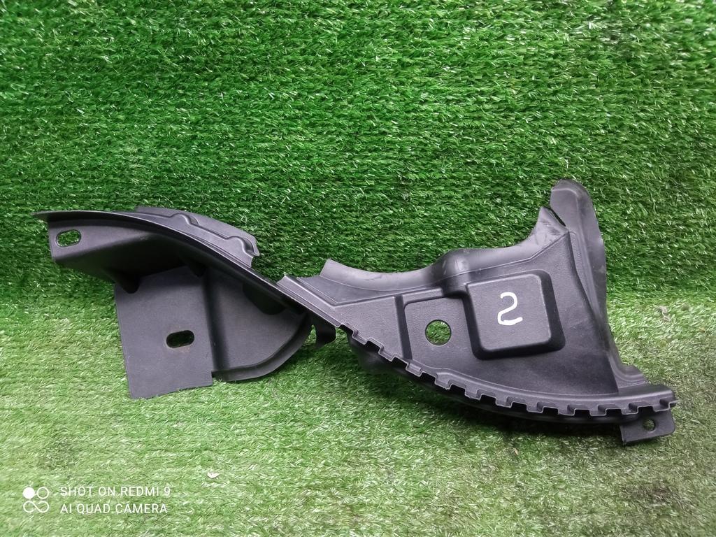 водосток BMW X1 F48 (2015—2019) 2018, 2.0T B48A20A, 51767329401 - фото №1