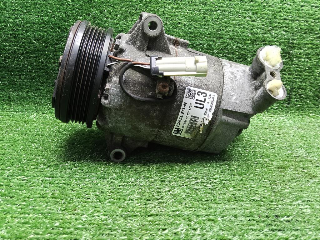 компрессор кондиционера Opel Astra H рестайлинг (2006—2014), 1.6i Z16XER, 13286085 - фото №1