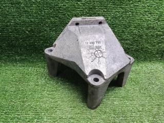 кронштейн двигателя Opel Astra H рестайлинг (2006—2014) 2010, 1.4i Z14XEP, 13226751