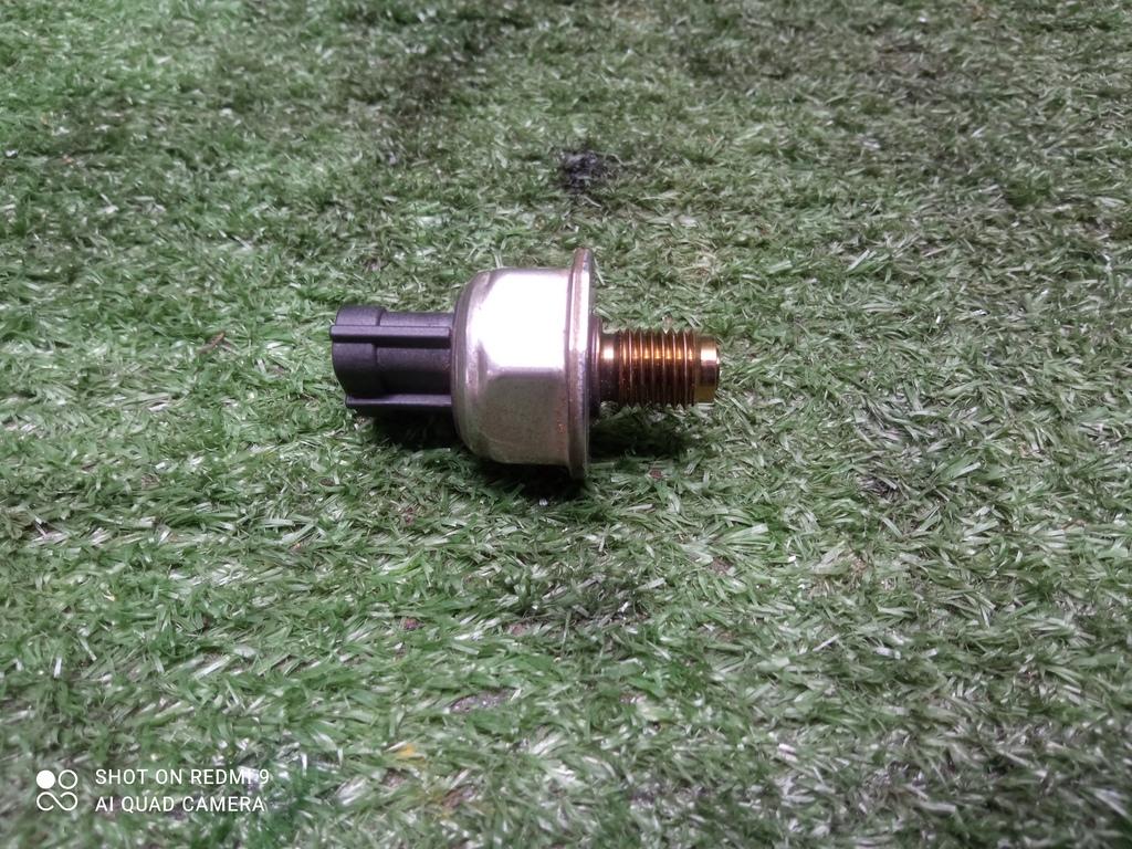 датчик давления топлива Opel Astra H рестайлинг (2006—2014) 2011, 1.7TD Z17DTR, 55PP0501 - фото №1