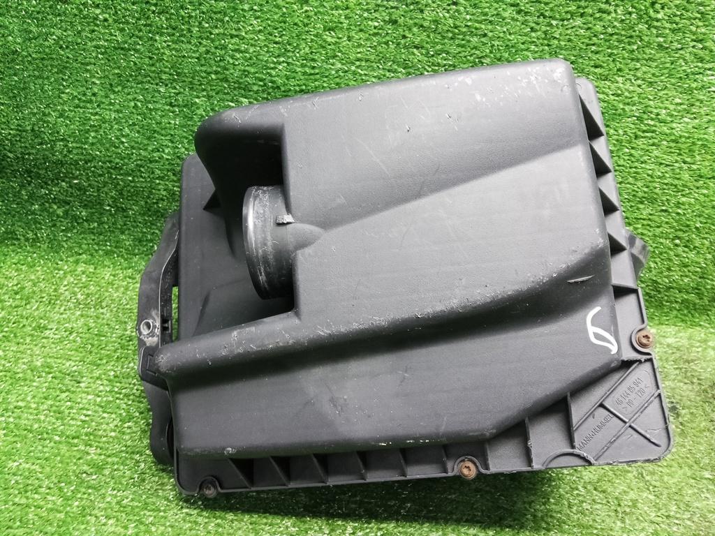 корпус воздушного фильтра Opel Astra H рестайлинг (2006—2014) 2010, 1.6i Z16XER, 13271086 - фото №1