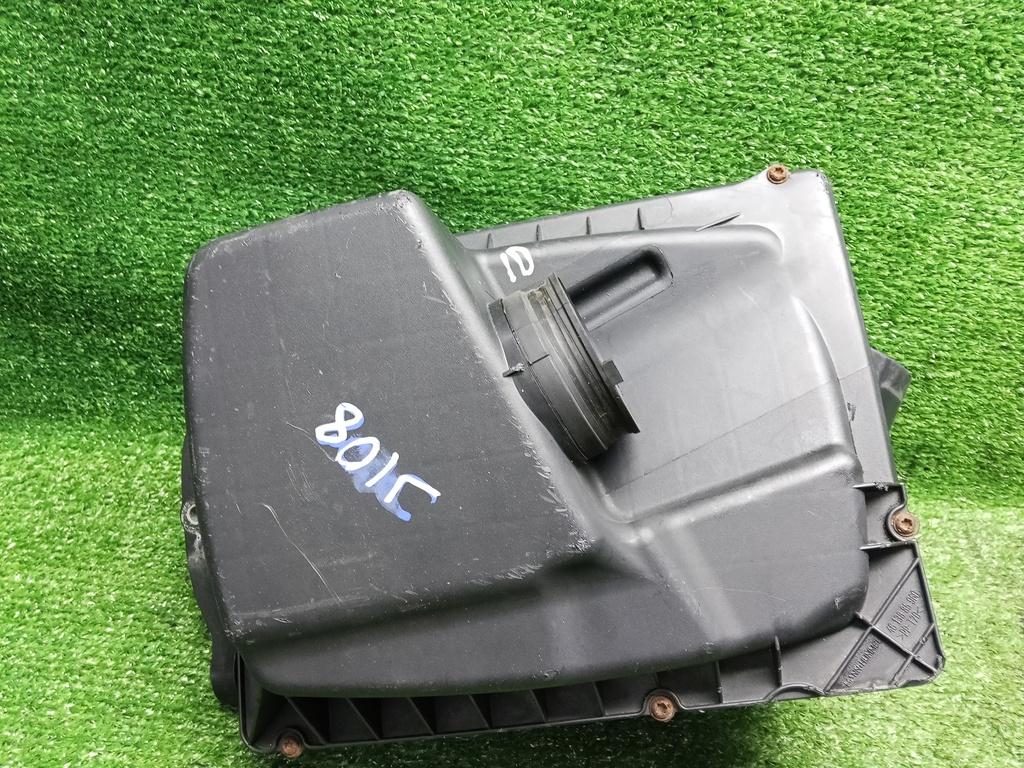 корпус воздушного фильтра Opel Astra H рестайлинг (2006—2014), 1.6i Z16XER, 13271101 - фото №1