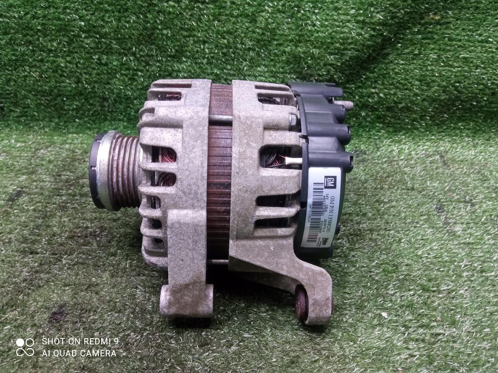 генератор Opel Astra J рестайлинг (2012—2018) 2014, 1.4T A14NET, 13588290 - фото №1