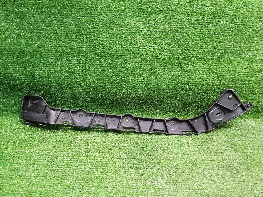 Крепление бампера заднего Skoda Octavia III (2013—2017) 2013, 1.4T 1.4 CAXA, 5E5807393 - фото №1