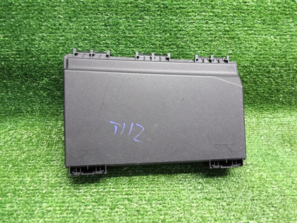 крышка блока предохранителей Opel Zafira B рестайлинг (2008—2014) 2013, 1.8i Z18XER, 13125865 - фото №1