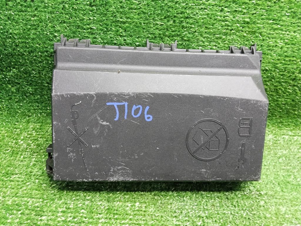 крышка блока предохранителей Opel Astra J рестайлинг (2012—2018) 2014, 1.6i A16XER, 13403357 - фото №1