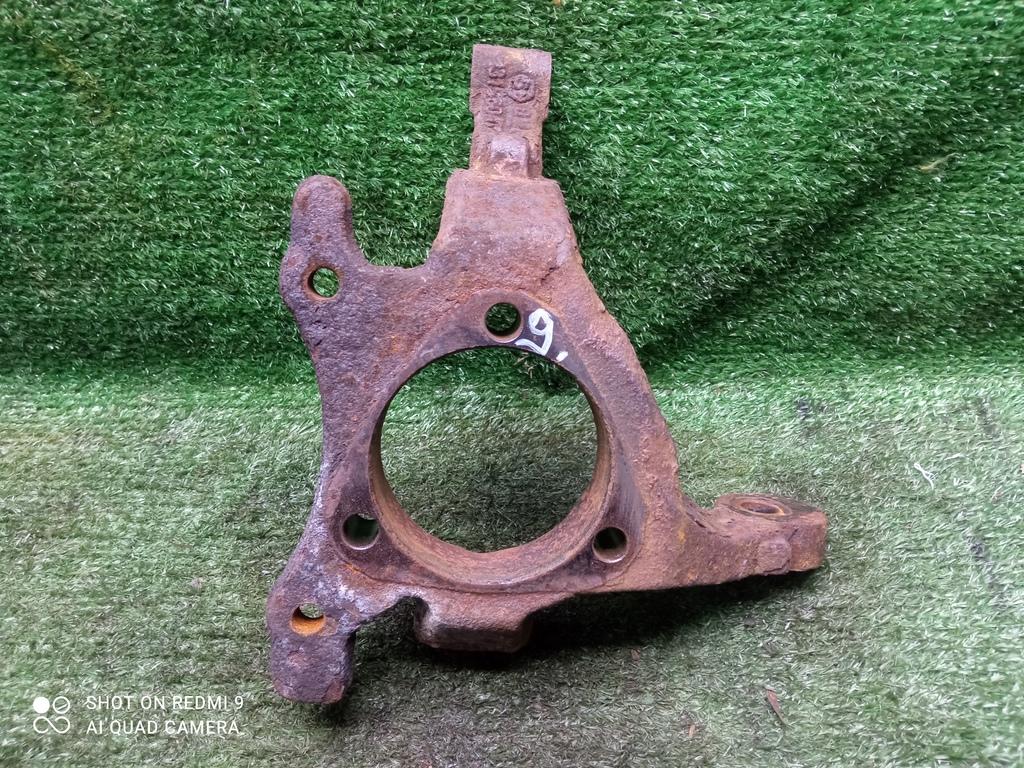 кулак поворотный левый Opel Astra H рестайлинг (2006—2014) 2011, 1.8i Z18XER, 161742911 - фото №1