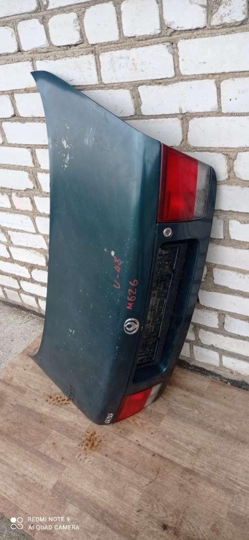 крышка багажника (дверь 3-5) Mazda 626 GE 1996, 2.0 л., бензин, МКПП, седан - фото №1