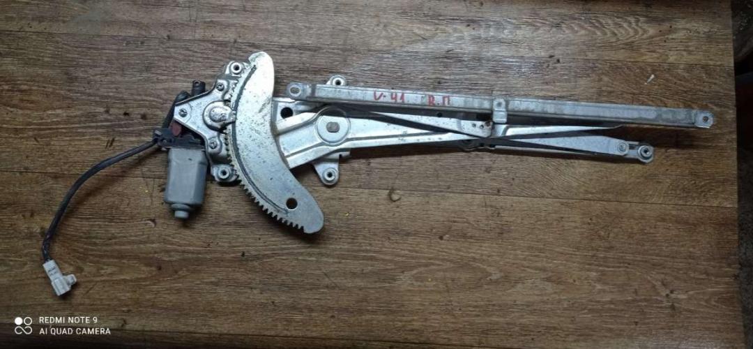 стеклоподъемник передний правый Toyota Picnic 1 поколение 1998, 2.0 л., бензин, МКПП, минивэн - фото №1