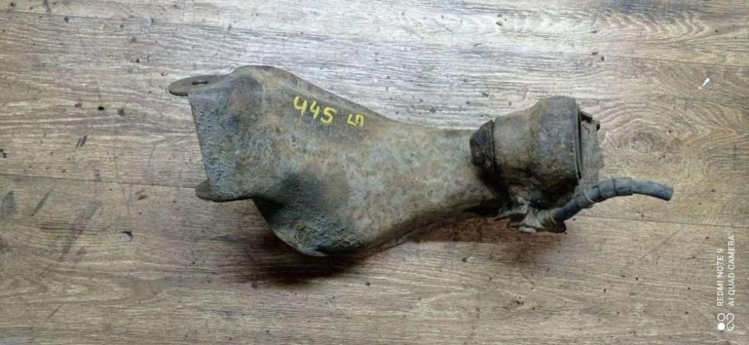 рычаг передний левый Nissan Primera P10 1994, 1.6 л., бензин, МКПП, седан - фото №1