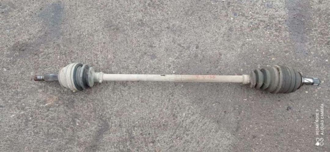 полуось передняя правая (приводной вал, ШРУС) Opel Corsa A 1992, 1.2 л., бензин, МКПП, хетчбэк 5 дв. - фото №1