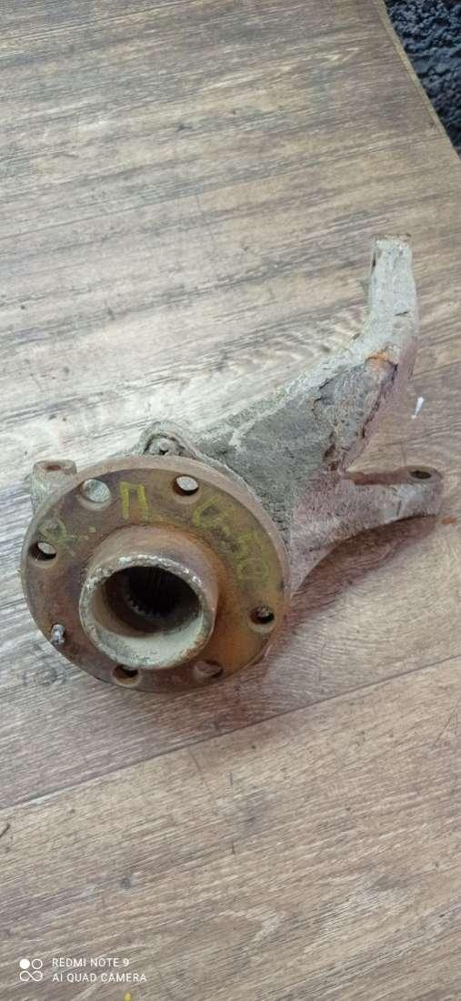 ступица передняя правая Opel Corsa A 1992, 1.2 л., бензин, МКПП, хетчбэк 5 дв. - фото №1