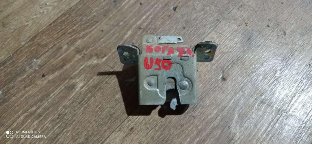 замок багажника Opel Corsa A 1992, 1.2 л., бензин, МКПП, хетчбэк 5 дв. - фото №1