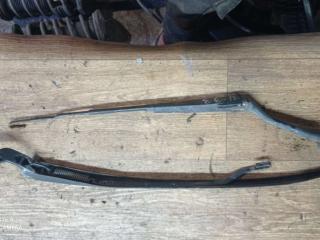 щеткодержатель (поводок стеклоочистителя, дворник) Toyota Carina T170 1991, 1.6 л., бензин, МКПП, седан