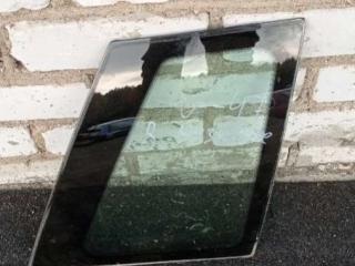 стекло кузовное боковое правое Fiat Punto 1 поколение 1994, 1.2 л., бензин, МКПП, хетчбэк 5 дв.