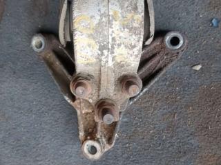 подушка крепления КПП Mitsubishi Space Star 1 поколение 1999, 1.3 л., бензин, МКПП, хетчбэк 5 дв.