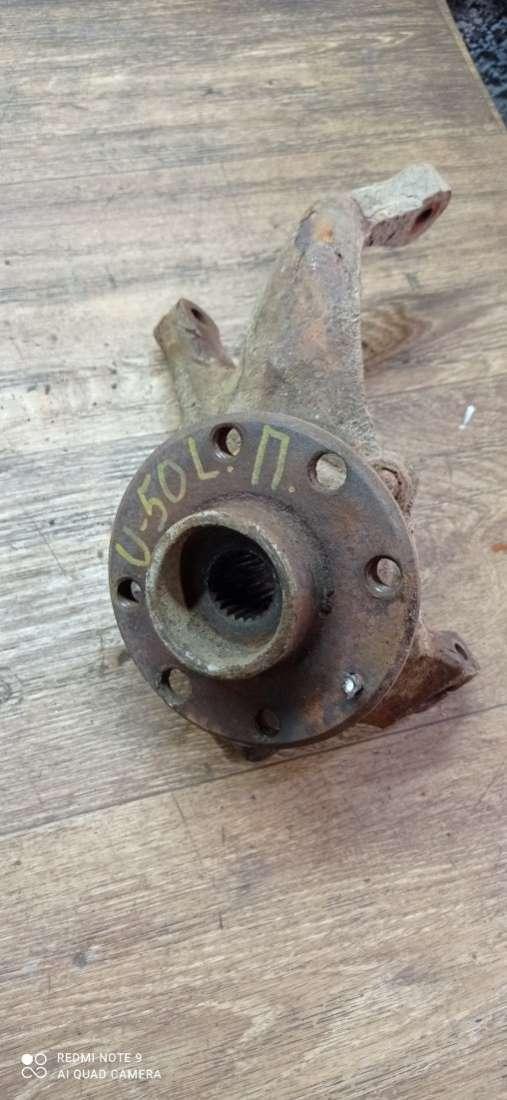 ступица передняя левая Opel Corsa A 1992, 1.2 л., бензин, МКПП, хетчбэк 5 дв. - фото №1