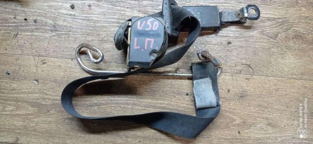 ремень безопасности Opel Corsa A 1992, 1.2 л., бензин, МКПП, хетчбэк 5 дв. - фото №1