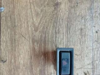 кнопка аварийной сигнализации Toyota Carina T170 1991, 1.6 л., бензин, МКПП, седан