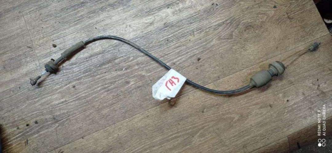 трос газа Opel Corsa A 1992, 1.2 л., бензин, МКПП, хетчбэк 5 дв. - фото №1