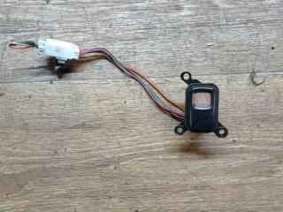 кнопка аварийной сигнализации Mazda 626 GE 1996, 2.0 л., бензин, МКПП, седан