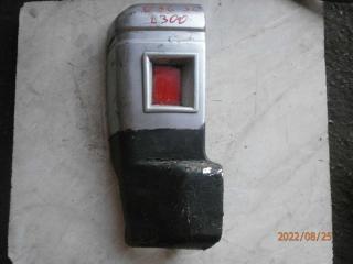 молдинг крыла заднего левого Mitsubishi L300 2 поколение 1990, 2.5 л., дизель, МКПП, минивэн