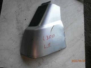 крыло переднее левое Mitsubishi L300 2 поколение 1990, 2.5 л., дизель, МКПП, минивэн