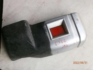 молдинг крыла заднего правого Mitsubishi L300 2 поколение 1990, 2.5 л., дизель, МКПП, минивэн