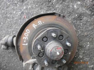 кулак поворотный правый Mitsubishi L300 2 поколение 1990, 2.5 л., дизель, МКПП, минивэн