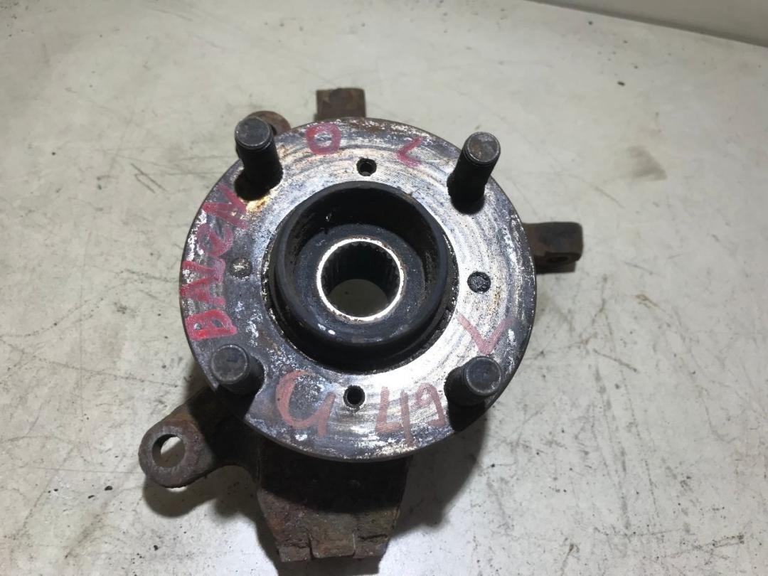 ступица передняя левая Suzuki Baleno 1 поколение 1997, 1.3 л., бензин, МКПП, седан - фото №1