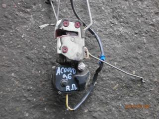 замок двери передней правой Honda Accord 5 поколение 1994, 2.0 л., бензин, МКПП, седан