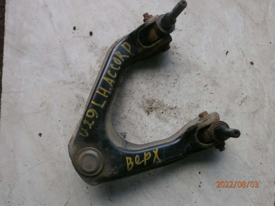 рычаг передний правый Honda Accord 5 поколение 1994, 2.0 л., бензин, МКПП, седан - фото №1