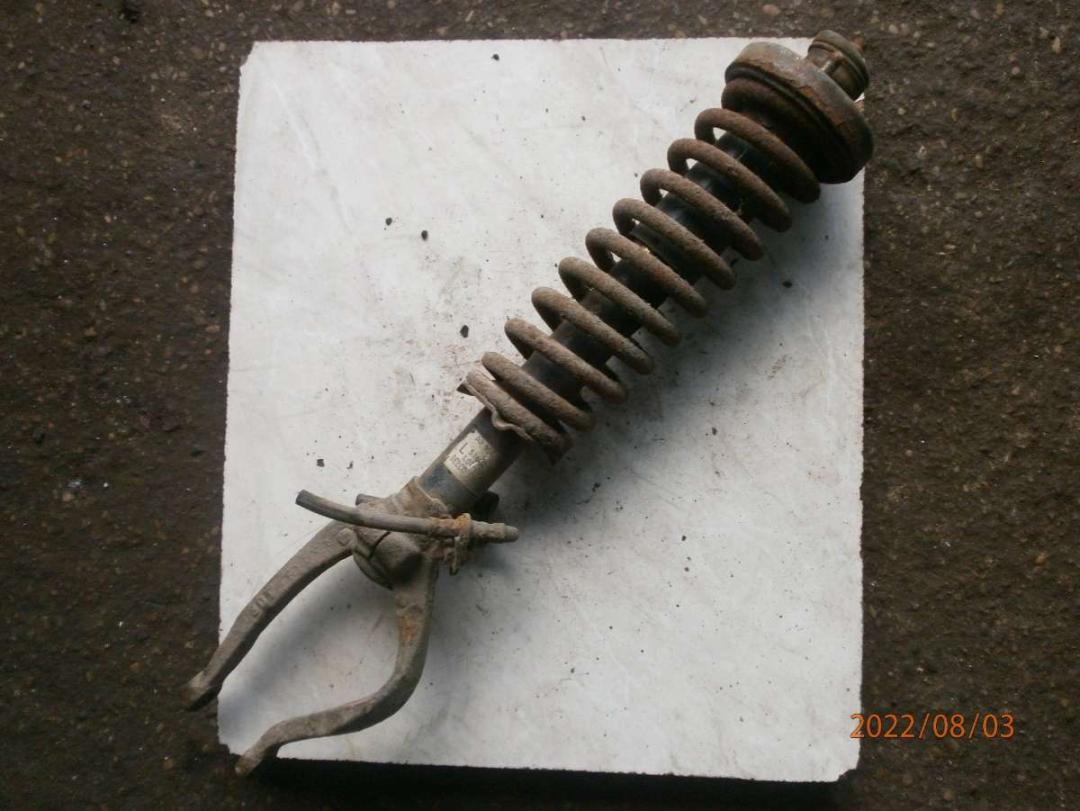 стойка передняя левая Honda Accord 5 поколение 1994, 2.0 л., бензин, МКПП, седан - фото №1