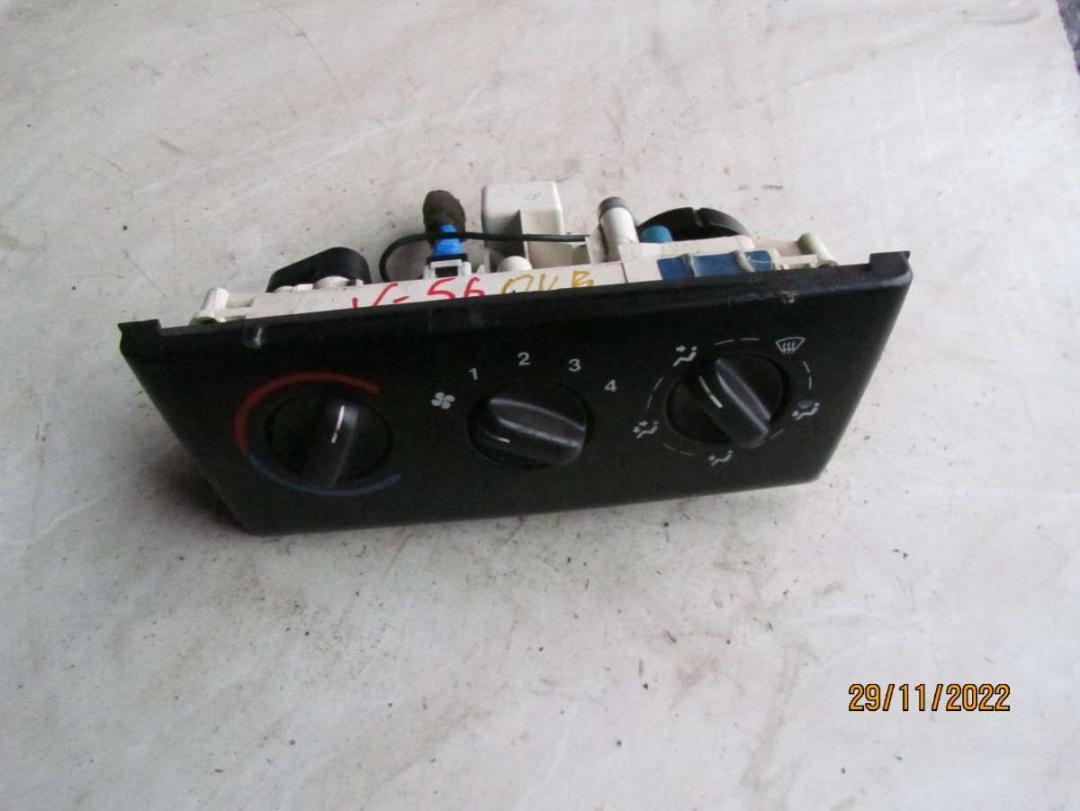 блок управления печки / климат-контроля Opel Vectra B 1998, 1.6 л., бензин, МКПП, седан - фото №1
