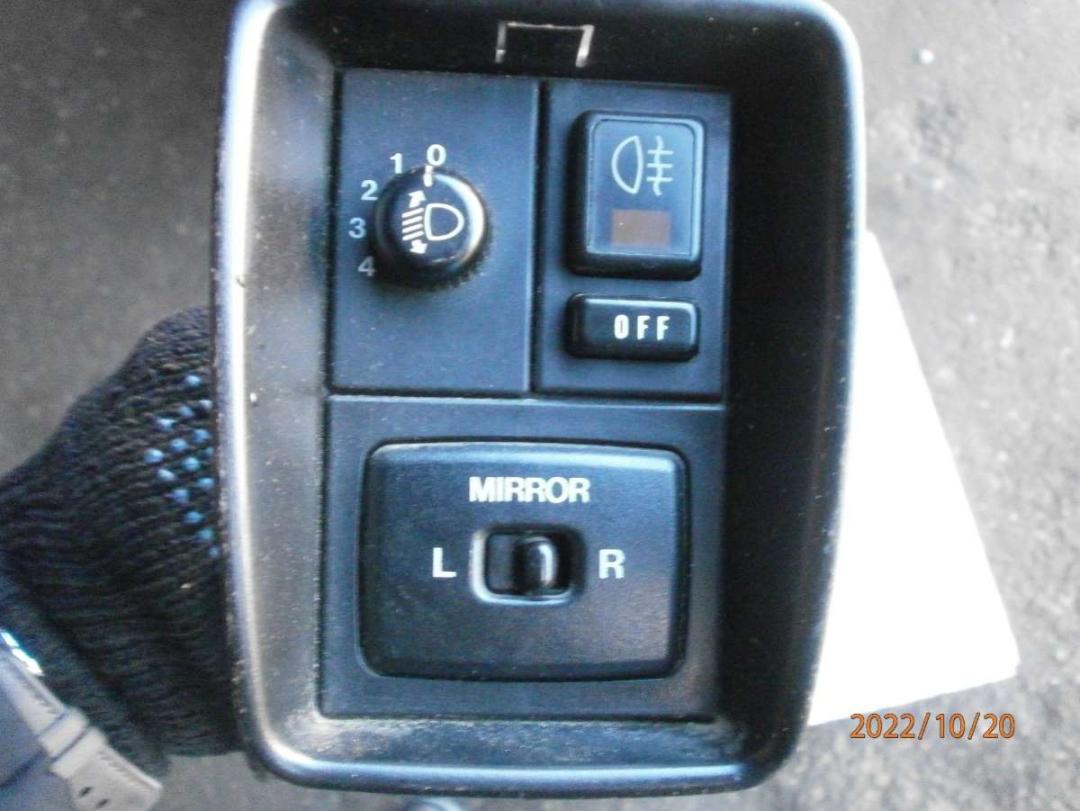 кнопка противотуманных фар Suzuki Baleno 1 поколение 1997, 1.3 л., i, бензин, МКПП, седан - фото №1