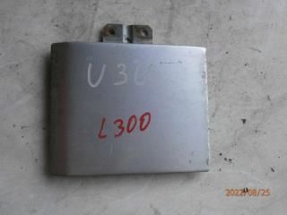 лючок топливного бака Mitsubishi L300 2 поколение 1990, 2.5 л., дизель, МКПП, минивэн