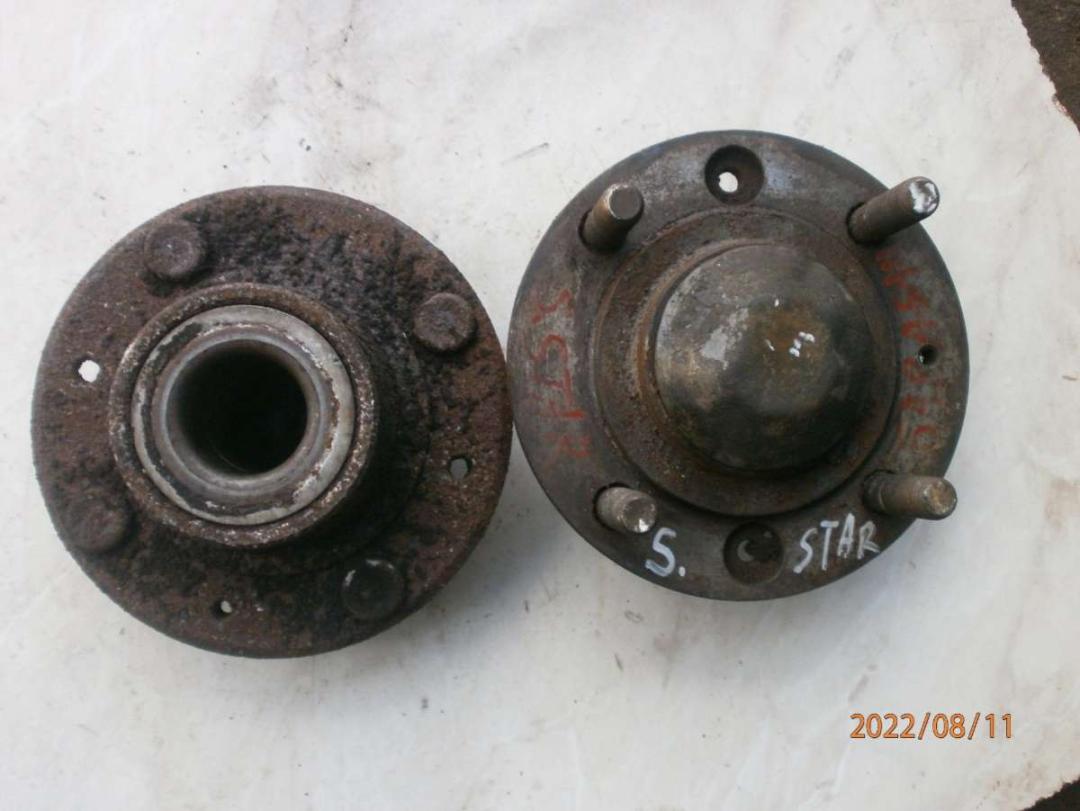 ступица задняя Mitsubishi Space Star 1 поколение 1999, 1.3 л., бензин, МКПП, минивэн - фото №1