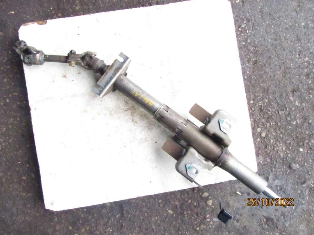 рулевой карданчик Suzuki Baleno 1 поколение 1997, 1.3 л., i, бензин, МКПП, седан - фото №1