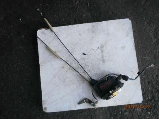 замок двери передней правой Mitsubishi Grandis 1 поколение 2006, 2.4 л., бензин, МКПП, минивэн