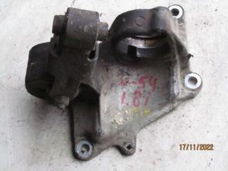 кронштейн полуоси Citroen Xantia 1 поколение [рестайлинг] 1999, 1.8 л., бензин, МКПП, хетчбэк 5 дв.