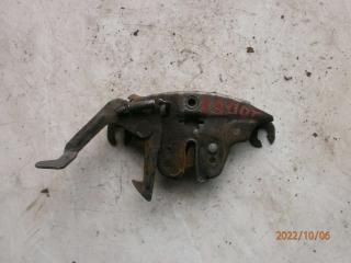 замок капота Nissan Primera P10 1994, 1.6 л., бензин, МКПП, седан