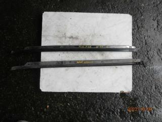 молдинг лобового стекла Nissan Primera P10 1994, 1.6 л., бензин, МКПП, седан