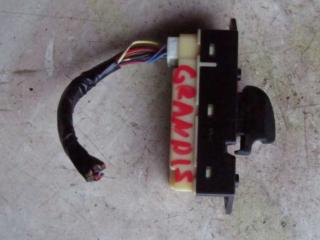 кнопка стеклоподъемника заднего правого Mitsubishi Grandis 1 поколение 2006, 2.4 л., бензин, минивэн