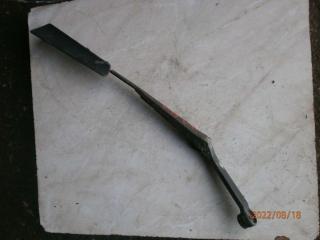 щеткодержатель (поводок стеклоочистителя, дворник) Kia Clarus 1 поколение [рестайлинг] 1999, 2.0 л., бензин, МКПП, универсал