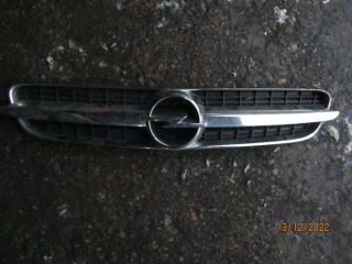 решетка радиатора Opel Vectra C 2003