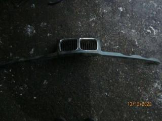 решетка радиатора BMW 5 серия E34 1994