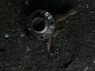 ступица передняя левая Volkswagen Golf 3 поколение 1994, 1.4 л., бензин, МКПП