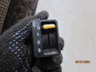 блок регулировки угла наклона фар Rover 400 Series 1 поколение (R8) 1992, 1.4 л., бензин, МКПП, седан