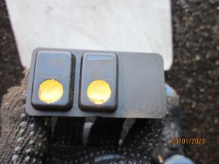 Кнопка подогрева заднего стекла Rover 400 Series 1 поколение (R8) 1992, 1.4 л., бензин, МКПП, седан