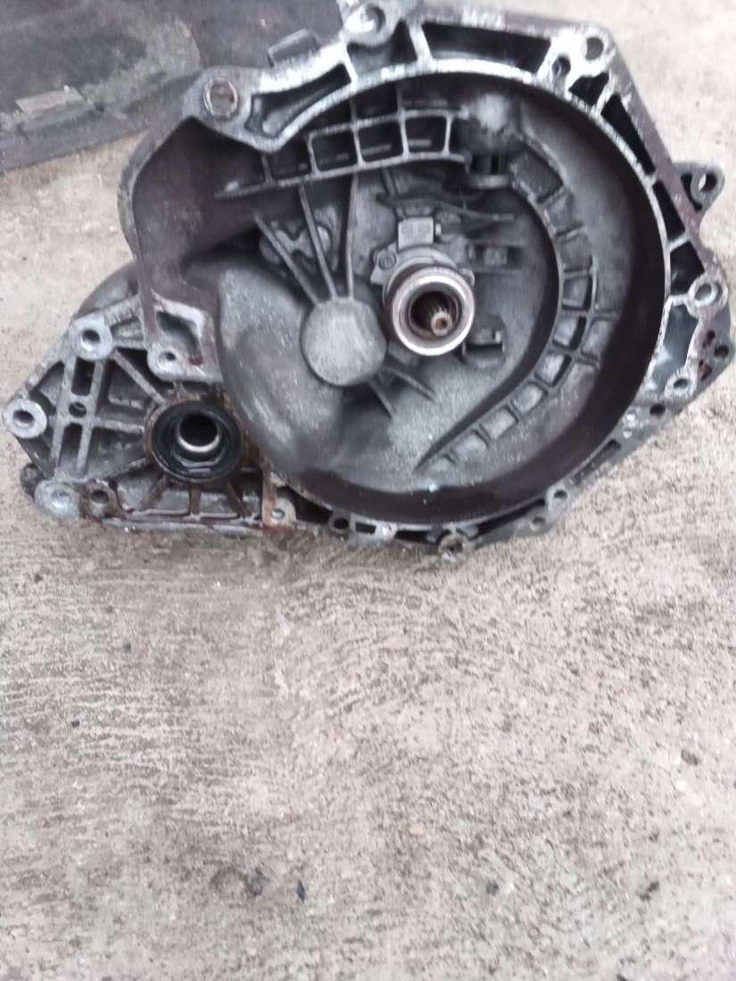 КПП механическая (МКПП) Opel Vectra B 1998, 1.6 л., бензин, МКПП, седан - фото №1